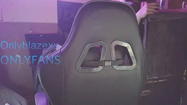 OnlyBlazexx online show from February 6, 3:36 am