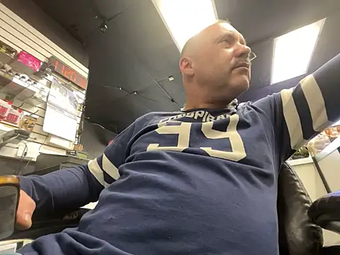 Snapshot of RawRyder8 chatting on December 24, 7:22 pm RawRyder8 online show from December 24, 7:22 pm