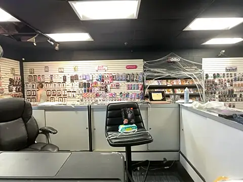 Snapshot of RawRyder8 chatting on October 18, 6:35 pm RawRyder8 online show from October 18, 6:35 pm