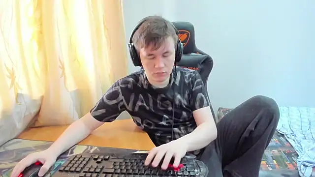 iliaskrislove online show from May 24, 2:23 pm