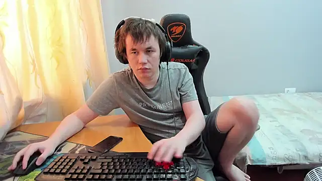 iliaskrislove online show from February 14, 8:53 am