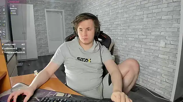 iliaskrislove online show from January 28, 9:50 pm