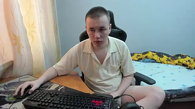 iliaskrislove online show from October 5, 5:44 am