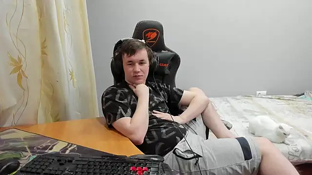 iliaskrislove online show from February 6, 11:34 pm