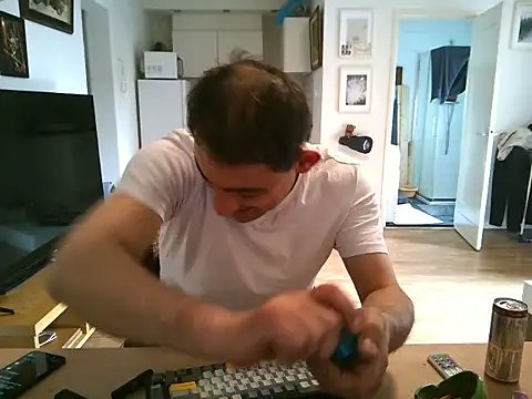 mihaimichael online show from August 9, 3:40 pm