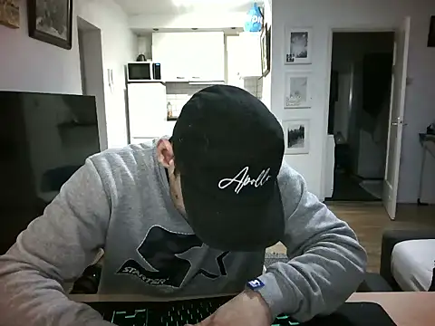 mihaimichael online show from April 30, 8:05 pm