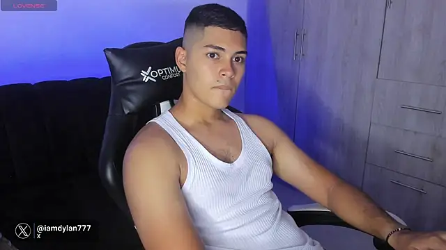 Iamdylan777 online show from February 11, 10:50 pm