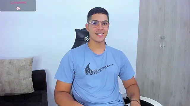 Iamdylan777 online show from February 3, 6:45 am