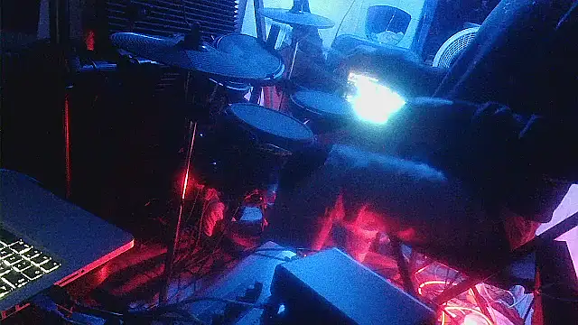 Mrmoujo online show from November 18, 8:07 am