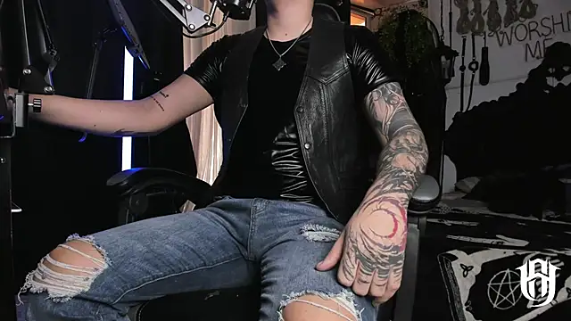 allanhurtss online show from January 1, 4:39 pm