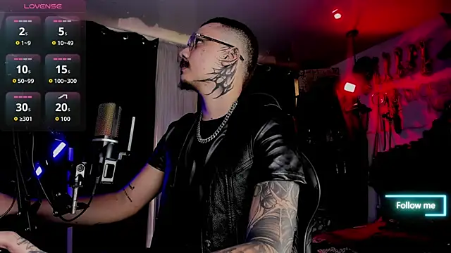 allanhurtss online show from October 13, 9:21 pm