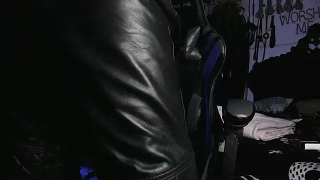 allanhurtss online show from March 21, 4:28 am