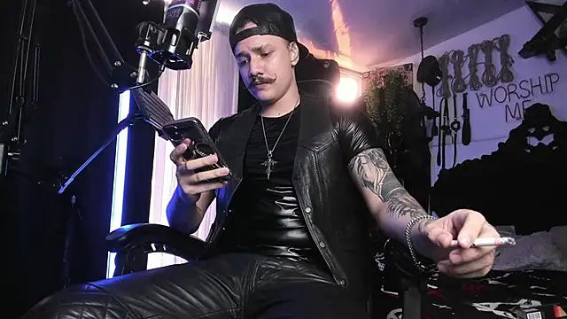 allanhurtss online show from February 24, 5:42 pm