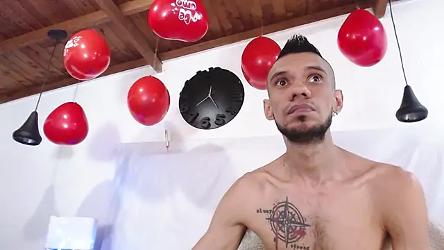 BIGZEHUZ online show from February 14, 9:32 pm