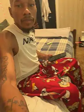 KingDerRico online show from August 4, 4:00 pm