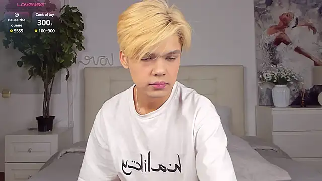 Felix Rey online show from February 25, 4:10 pm