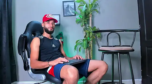 Damian 022 online show from December 5, 12:11 pm