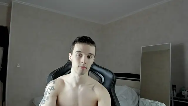 MasonWarholl online show from February 4, 4:18 pm