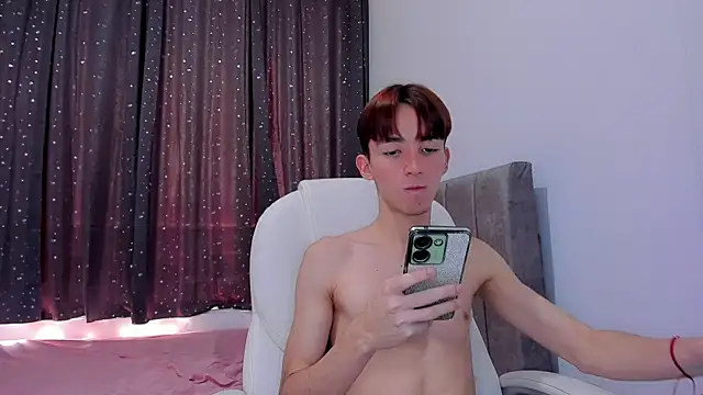 Snapshot of Jake_evans chatting on December 3, 3:44 pm Jake evans online show from December 3, 3:44 pm