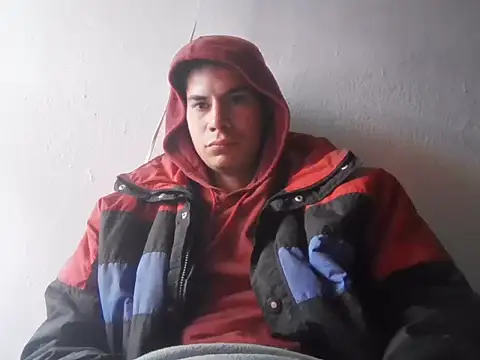 lmlfff online show from February 24, 6:19 pm