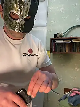 Snapshot of Ariel_Ari chatting on March 10, 12:07 am Ariel Ari online show from March 10, 12:07 am