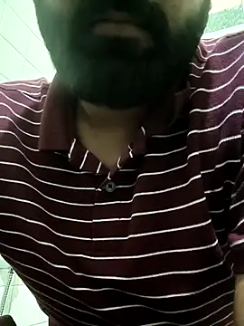 Snapshot of DudeBoyBad chatting on February 25, 5:52 am DudeBoyBad online show from February 25, 5:52 am