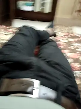 Snapshot of DudeBoyBad chatting on February 18, 1:33 pm DudeBoyBad online show from February 18, 1:33 pm