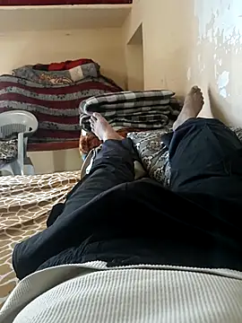 Snapshot of DudeBoyBad chatting on September 19, 8:48 am DudeBoyBad online show from September 19, 8:48 am