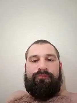 hungandnerdy420 online show from May 15, 8:44 am