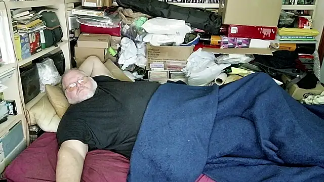 hadeszeuss2 online show from March 18, 3:22 pm