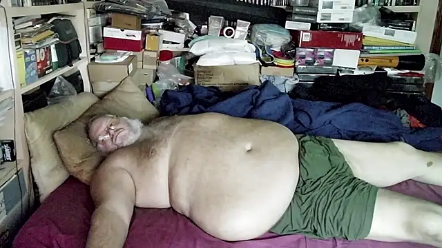 hadeszeuss2 online show from December 4, 2:37 pm