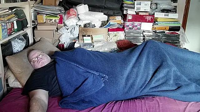 hadeszeuss2 online show from January 18, 3:05 pm