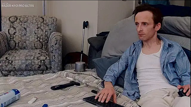 Dilldough405 online show from December 15, 11:18 am