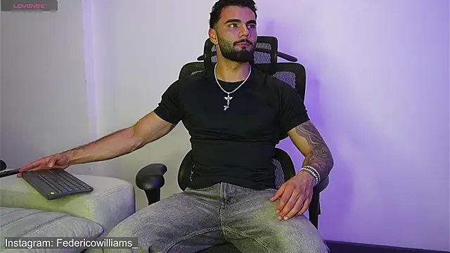 Derek w online show from February 18, 6:33 am