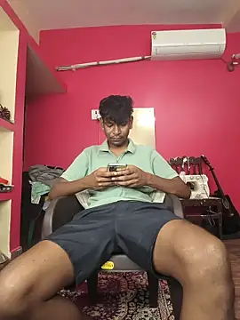 richardjames95 online show from June 21, 11:05 am