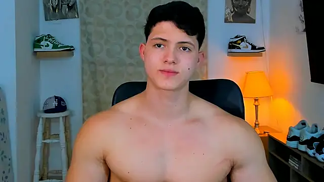 Snapshot of Hazzan_Velez chatting on January 14, 11:58 pm Hazzan Velez online show from January 14, 11:58 pm