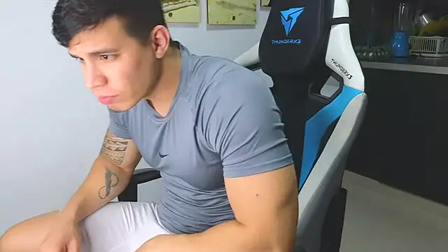 Ethanstill1 online show from February 7, 2:51 am