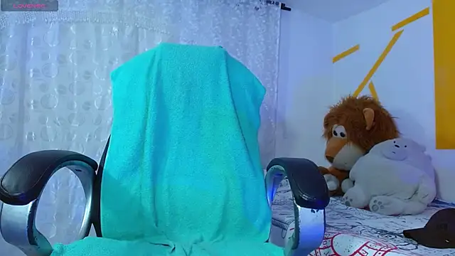 Matthew Boy  online show from January 14, 8:20 am