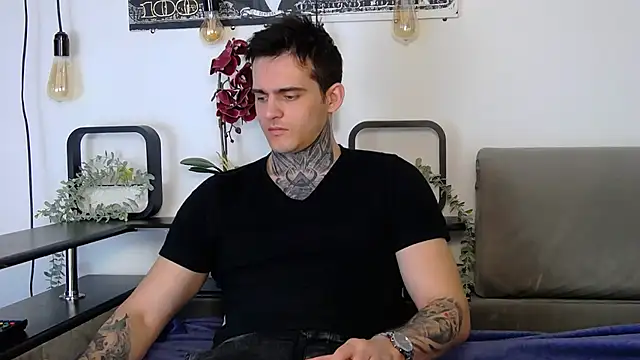 CarterCole online show from March 20, 1:48 pm