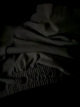 Snapshot of kidnovo chatting on December 3, 2:12 am kidnovo online show from December 3, 2:12 am