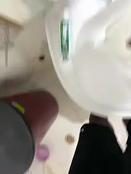 Snapshot of kidnovo chatting on December 7, 8:33 am kidnovo online show from December 7, 8:33 am