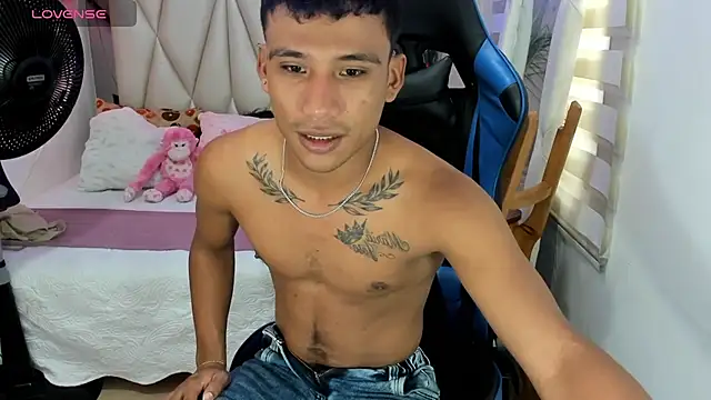 Backsex boy online show from December 12, 2:22 pm