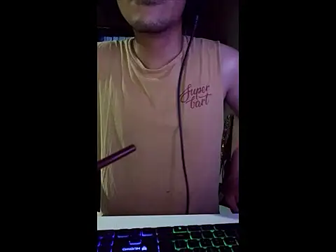 cloudyth1994 online show from August 4, 10:54 am