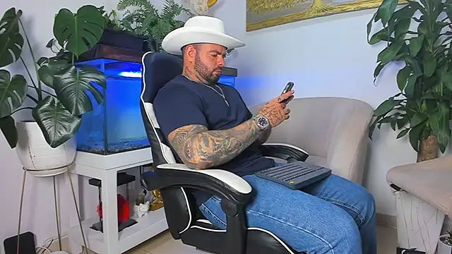 Johnnygrayson1 online show from March 1, 1:49 am