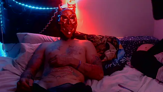 Snapshot of TheOneYouLove69 chatting on October 7, 7:01 am TheOneYouLove69 online show from October 7, 7:01 am