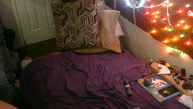 TheOneYouLove69 online show from February 14, 11:11 pm