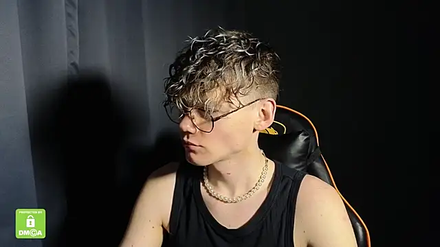 Keytaro online show from January 15, 5:15 pm