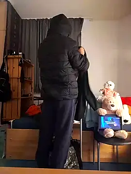 Dennis 2024 online show from January 13, 7:43 am