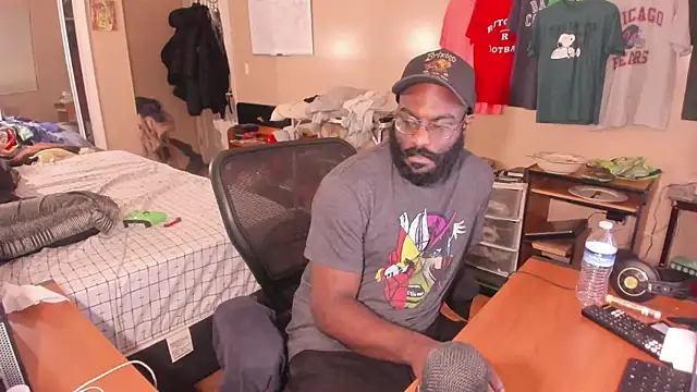 MrChuckDailyXXX online show from October 9, 10:47 pm