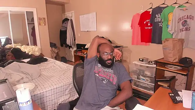 MrChuckDailyXXX online show from October 6, 2:27 am